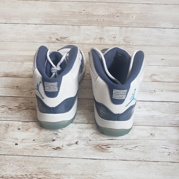 Jordan 11 Retro BP Sneakers size 1Y - Picture 4 of 6